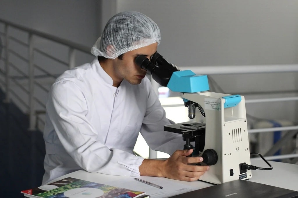 Maux de tête chroniques : distinguer migraine, céphalée... et urgence médicale